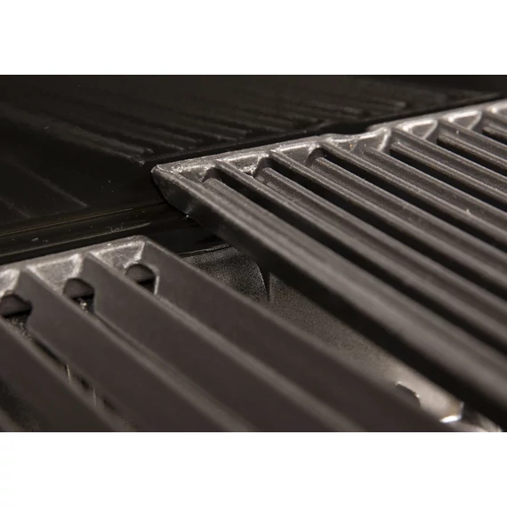 Broil King - Crown 440 - 2022 kerti gázgrill - Csomagajánlat