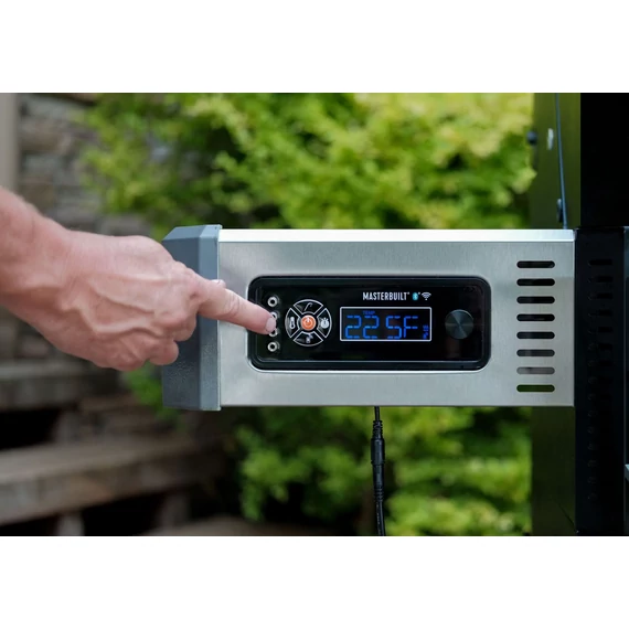 Masterbuilt Gravity Series™ 800 beépített hőmérő és húshőmérő a pontos sütéshez